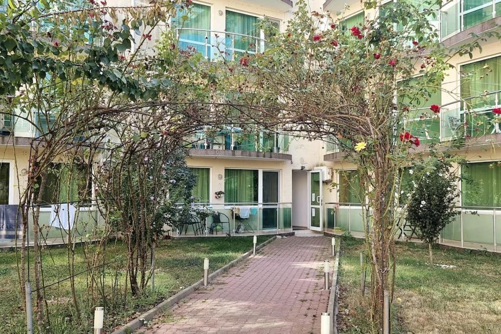 Уютен Апартамент Близо До Морето Igroeg Burgas City Eksteriør billede